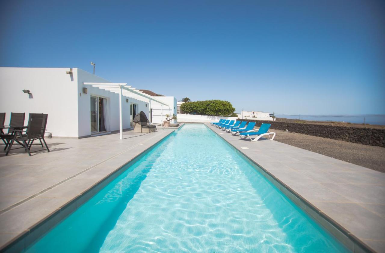 Casa Conil With A Private 25 Meter Heated Pool Villa Eksteriør bilde
