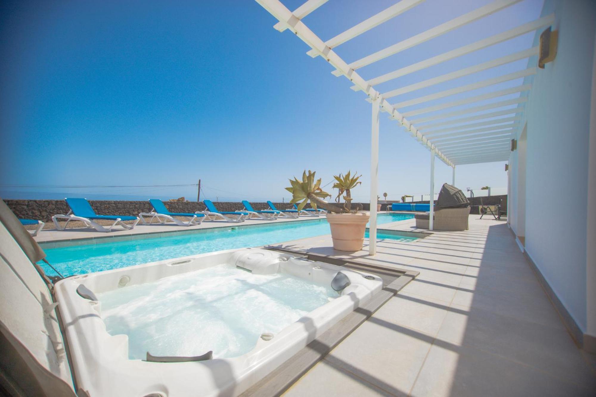 Casa Conil With A Private 25 Meter Heated Pool Villa Eksteriør bilde